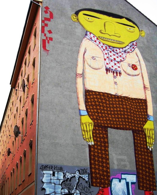 http://www.fatcap.com/graffiti/43538-os-gemeos-berlin.html